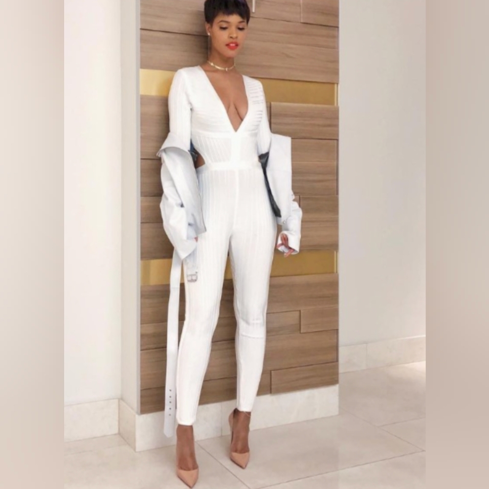 House of CB Arya White Long Sleeve Plunge Neck Stretch Texture Pant Jumpsuit- S - Picture 11 of 14